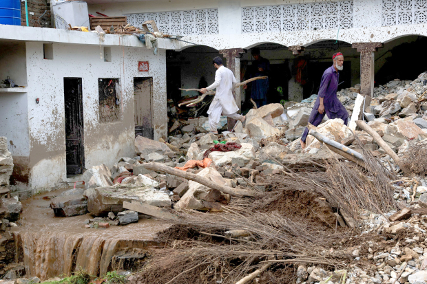 Floods hit ‘in seconds’: Pakistan villagers recount tragedy as toll rises